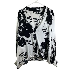 White House Black Market V-neck Blouse Black and White